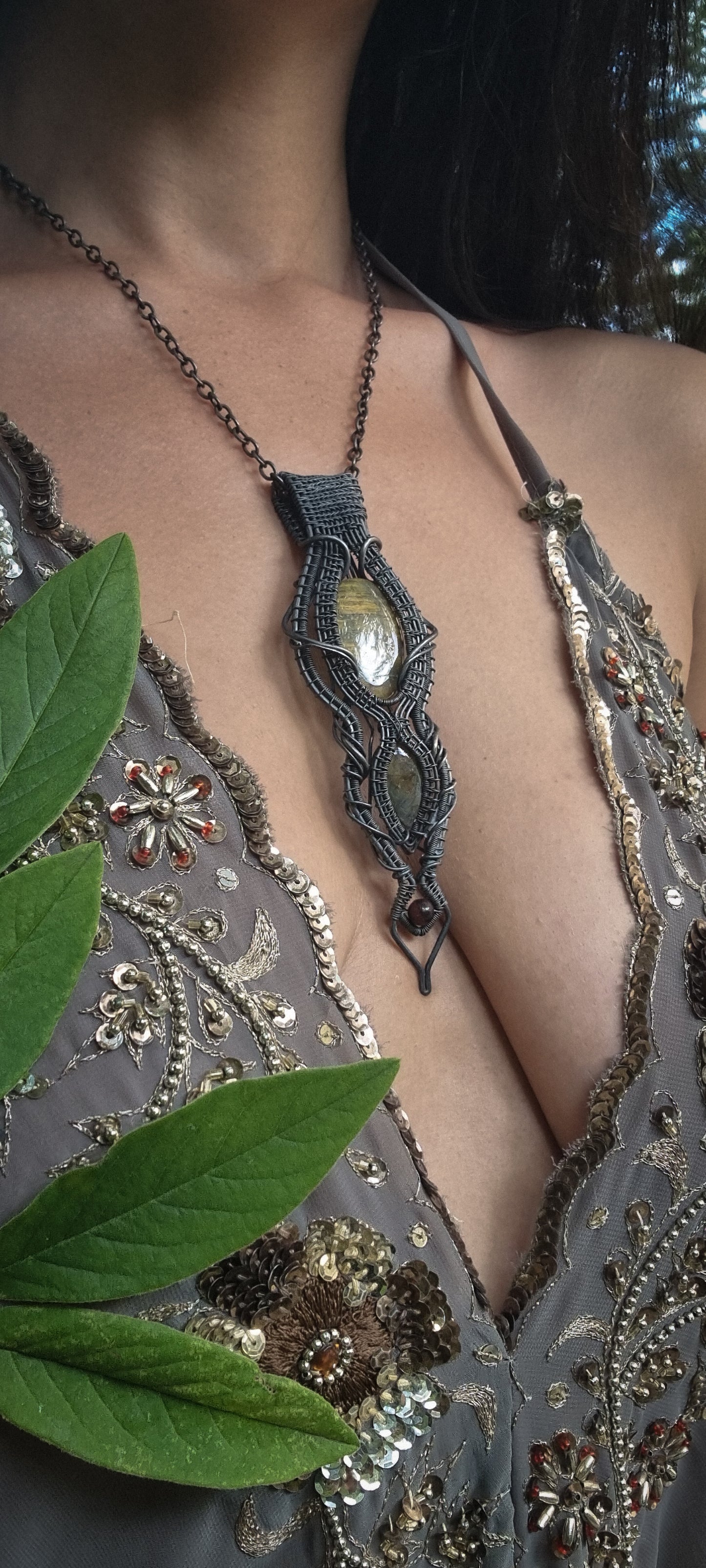 Amulet of Trust & Instinct